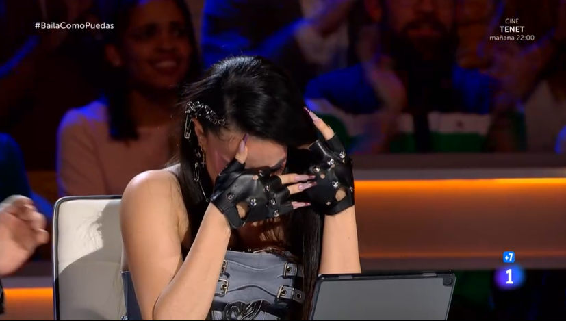 Nuestra querida Beatriz Luengo, muy emocionada tras este inicio de gala: "Siento mucha responsabilidad. Cada uno de vosotros podría ocupar la 1ª línea de cualquier espectáculo" 

#BailaComoPuedas

⭕️ rtve.es/directo/la-1/