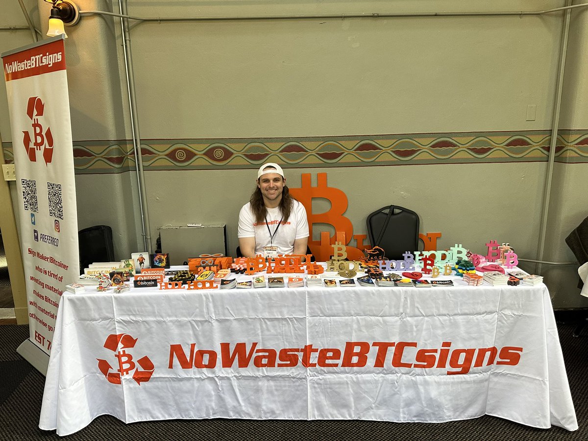 NoWasteBTCsigns's tweet image. Thank you so much @BITCOINisforALL for having me at your first conference. Honored to be a part of such a great event! 

#BitcoinisforEveryone
#bitcoin