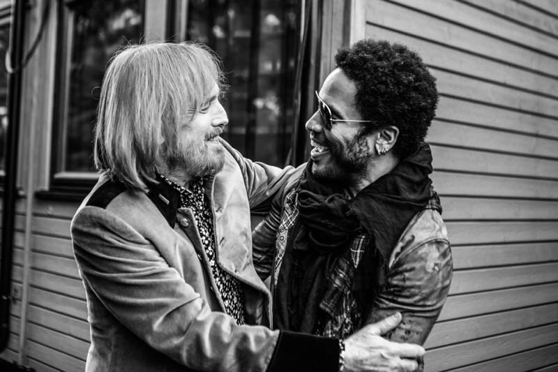 Happy 60th to Tom’s friend and tourmate @LennyKravitz! Photo by Mathieu Bitton