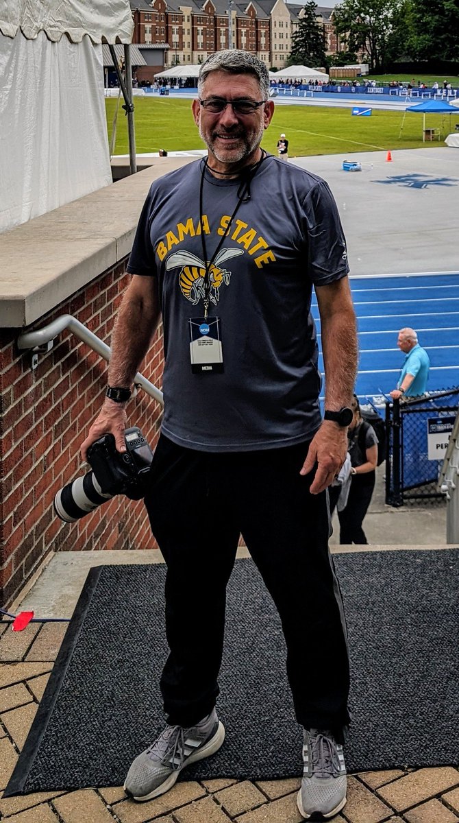 DonnieHall1's tweet photo. New gig, new school. Covering #NCAA DI Track and Field East Regional in Lexington, KY. #swarmas1 https://t.co/hPKANAudCy
