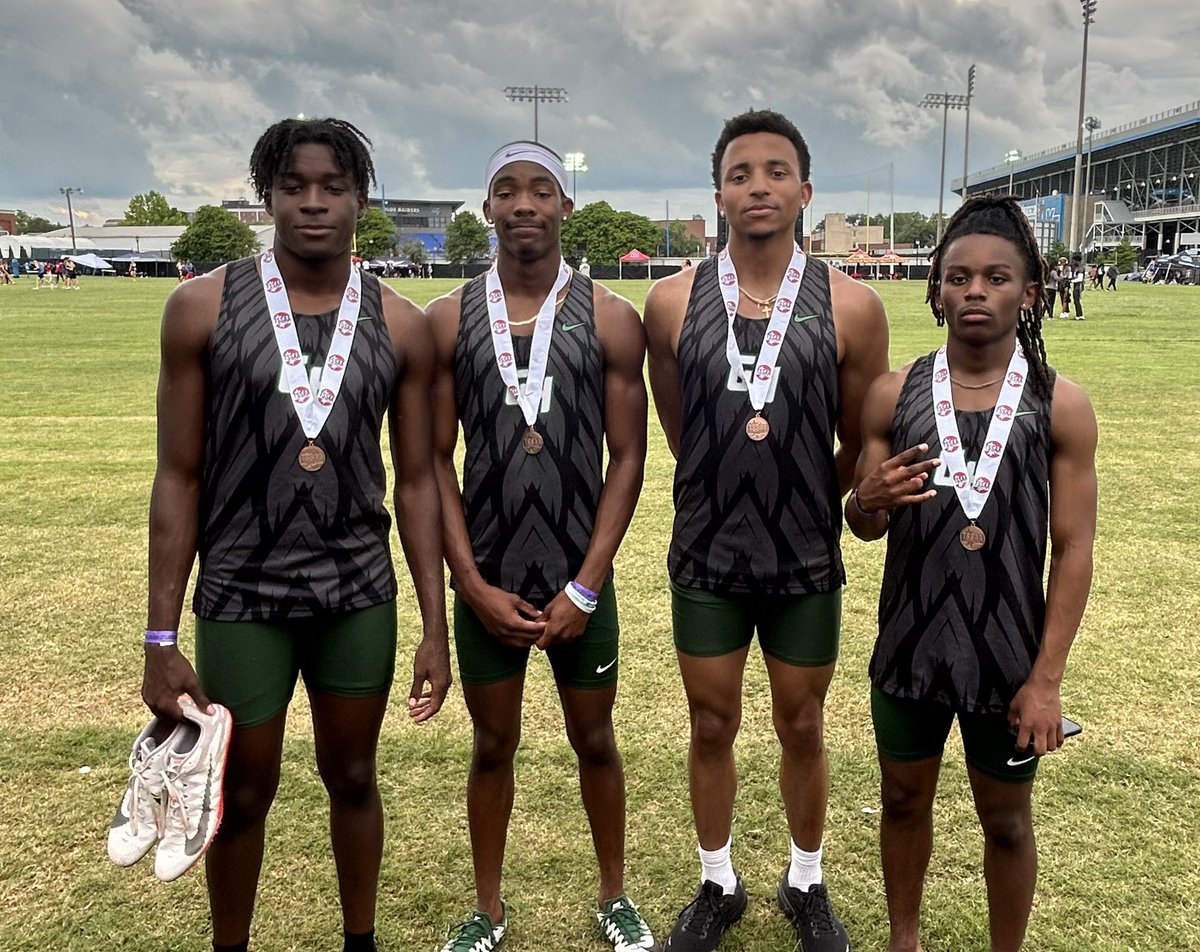 Zilon, Carlos, Andre, and LJ finish 6th in the 4x100 relay.  #HawkEm