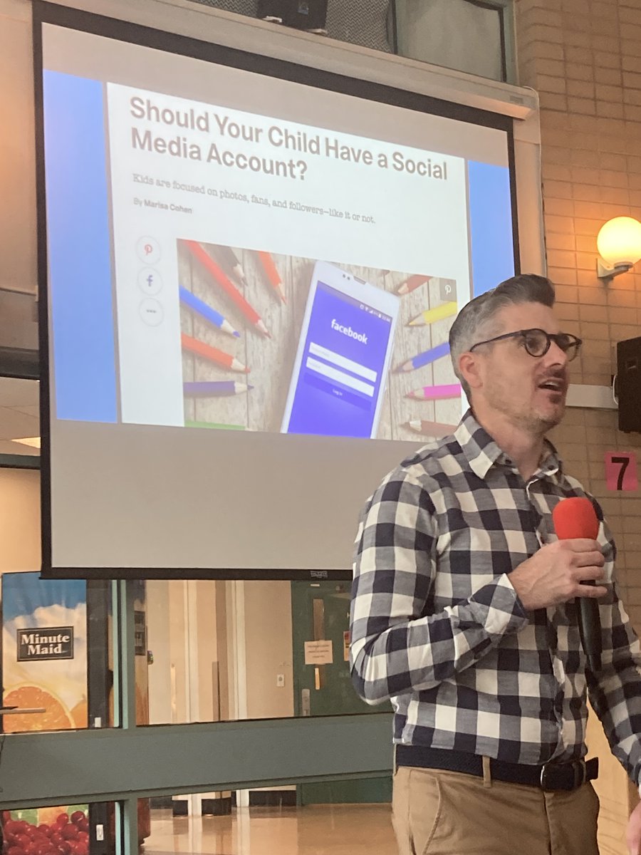 Darren Rowell tweet media