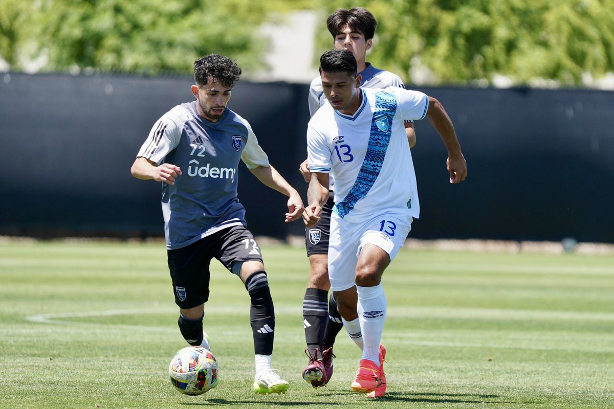 La Fedefut informa que la Selección Nacional en partido de preparación previo a enfrentar a Nicaragua el próximo domingo, derrotó 4-0 a San José Earthquakes con anotaciones de Carlos Santos, Rubio Rubín, Olger Escobar y Christopher Maldonado. #SelecciónNacional #Amistoso