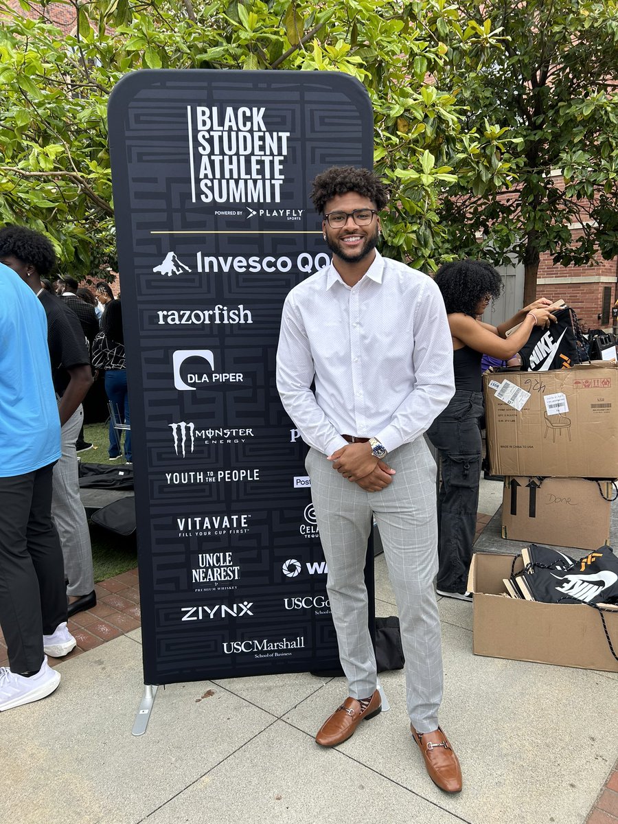 Our guy JJ Jones is out in LA at the Black Student Athlete Summit Check out his social channels to follow along 📲 IG: thejjjones YT: Iamjjjones #CarolinaFootball 🏈 #UNCommon