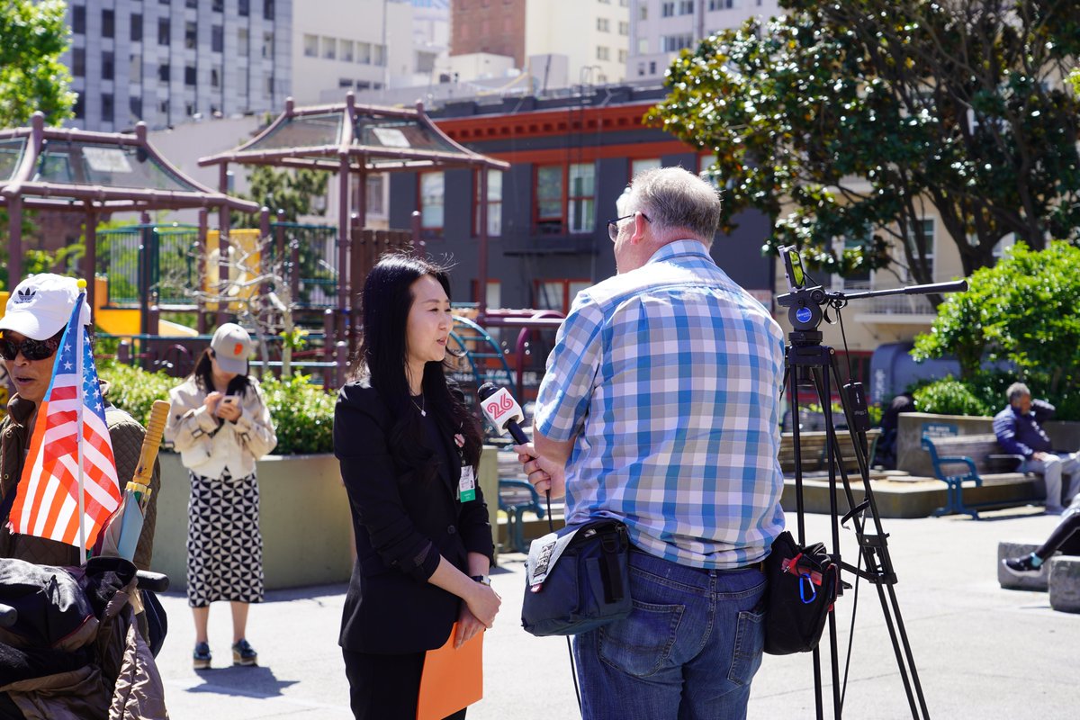 👏 Thank you to all the community members and supporters who came out to support acupuncture today at Portsmouth Square! A special shout out to @AaronPeskin, @ChineseHospital, @NICOSCHC and our patients, Mollee and Mei, for calling on Governor Newsom to remove these funding cuts!