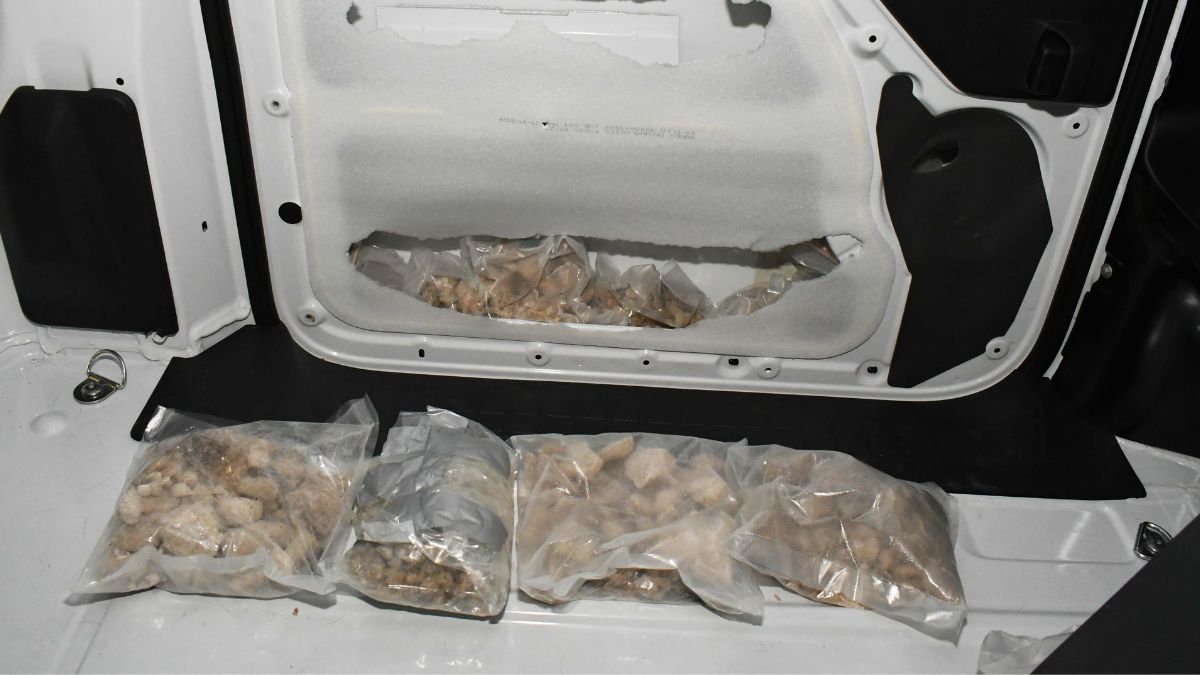 Multimillion-Dollar drug stash found hidden in vans on cargo ship Read here: theaustraliatoday.com.au/multimillion-d… @DrAmitSarwal @Pallavi_Aus @ShailendraBSing @dhanashree0110 @rishi_suri @AusFedPolice