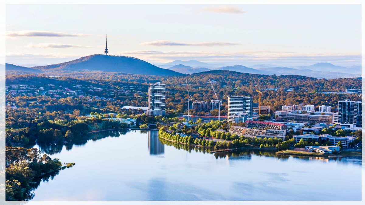 Australia’s “Bush Capital” ranked second best city in the world Read here: theaustraliatoday.com.au/australias-bus… @DrAmitSarwal @Pallavi_Aus @HCICanberra @AusCG_Mumbai @AlboMP @visitcanberra @TourismAus @dhanashree0110 @rishi_suri @ShailendraBSing