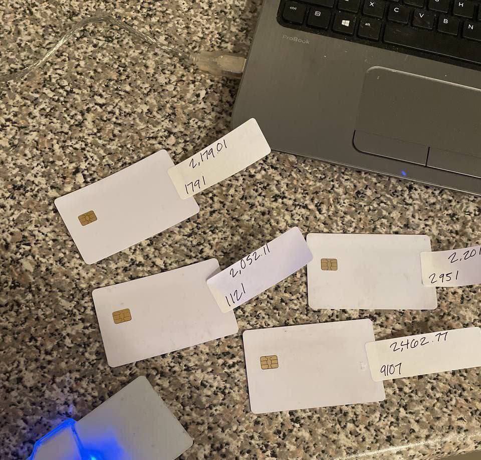 THOMOS DERICK tweet media