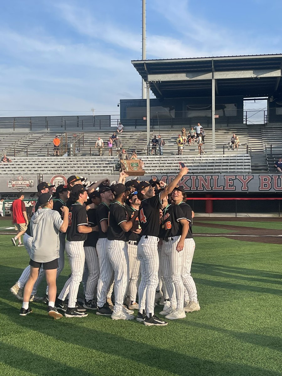 2024 District Champions

Congratulations to the Vikings baseball program on their second District Championship in three years. 

#GoVikings #flohnews