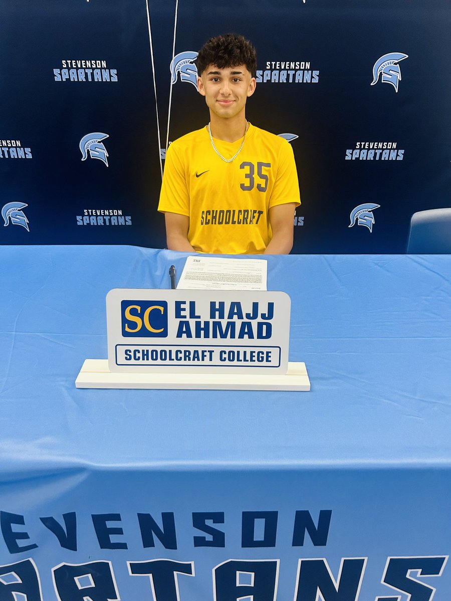Congratulations to Rani El Hagg Ahmad on his commitment to Schoolcraft College. 

Rani was named All-State honorable mention in 2023.