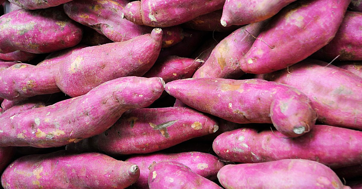 Purple-fleshed sweet potatoes are thought to contain super-high levels of antioxidant and anti-inflammatory agents. As these substances pass through your system, they balance out free radicals. wb.md/3QOWIjh