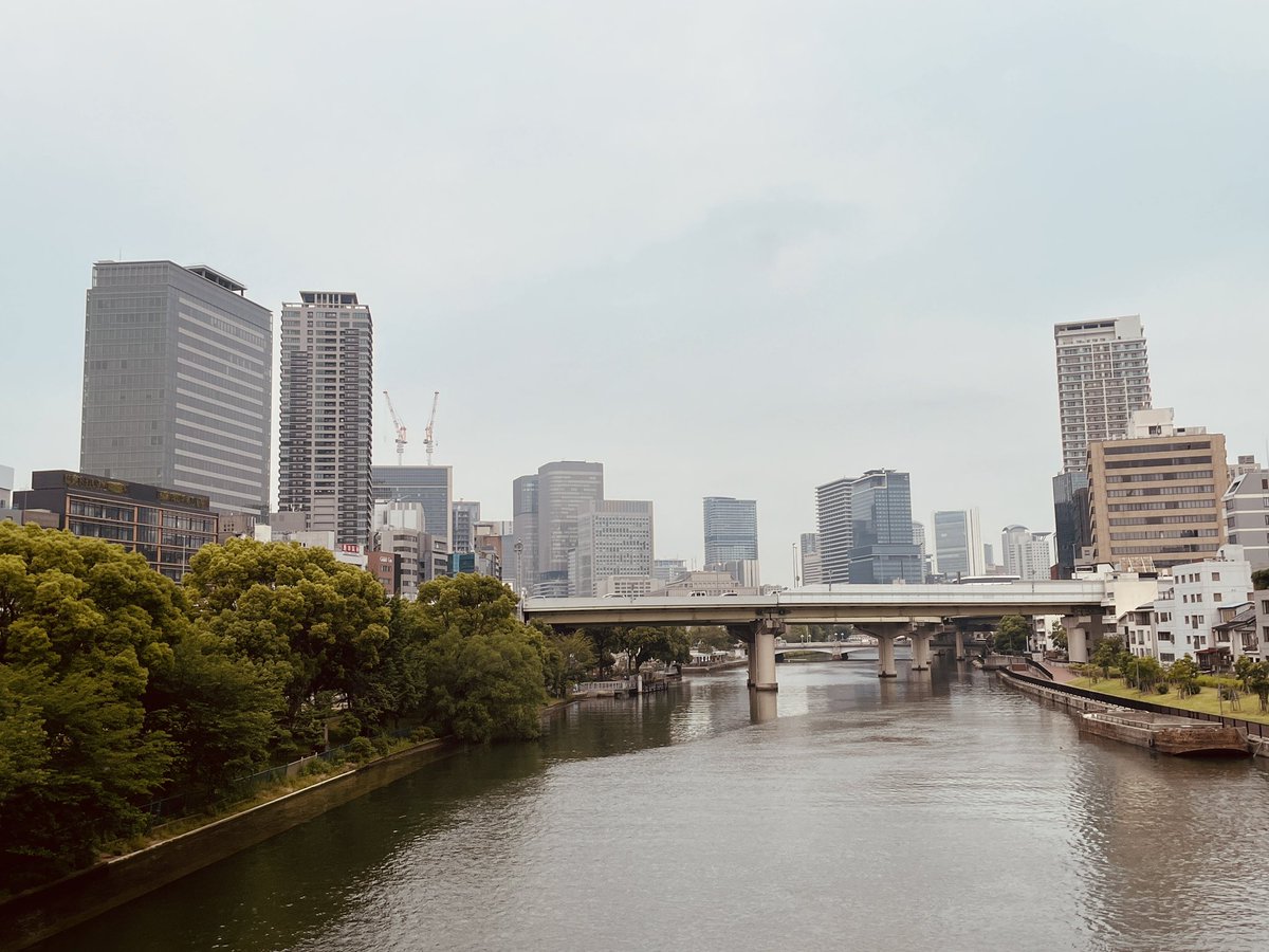 朝の風景

#朝空 #いまそら #空が好きな人と繋がりたい #空気が綺麗 #空 #venti #イオンクラスター