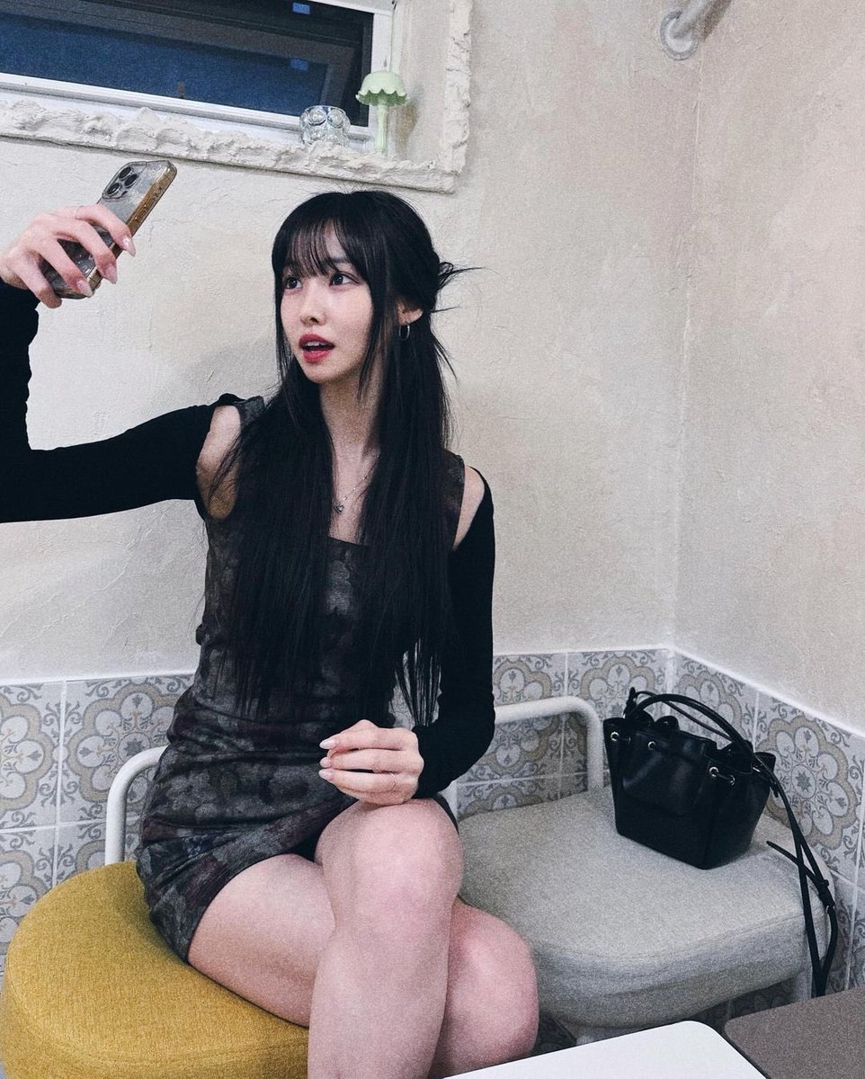 yuju pics tweet media