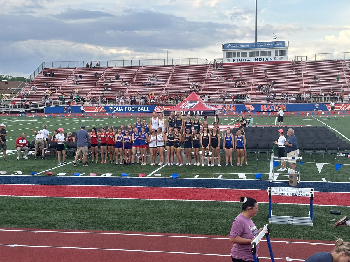 bryan_track's tweet photo. Outstanding job by our ladies 4x800! They placed 6th at Regionals. Their time of 9:46.16 is 2nd all-time in the event for a BHS 4x800 team. It was an 8 second PR this season for the ladies. The school record from 1980 still stands at 9:44.4. #BryanBuilt https://t.co/78Za1oi43d