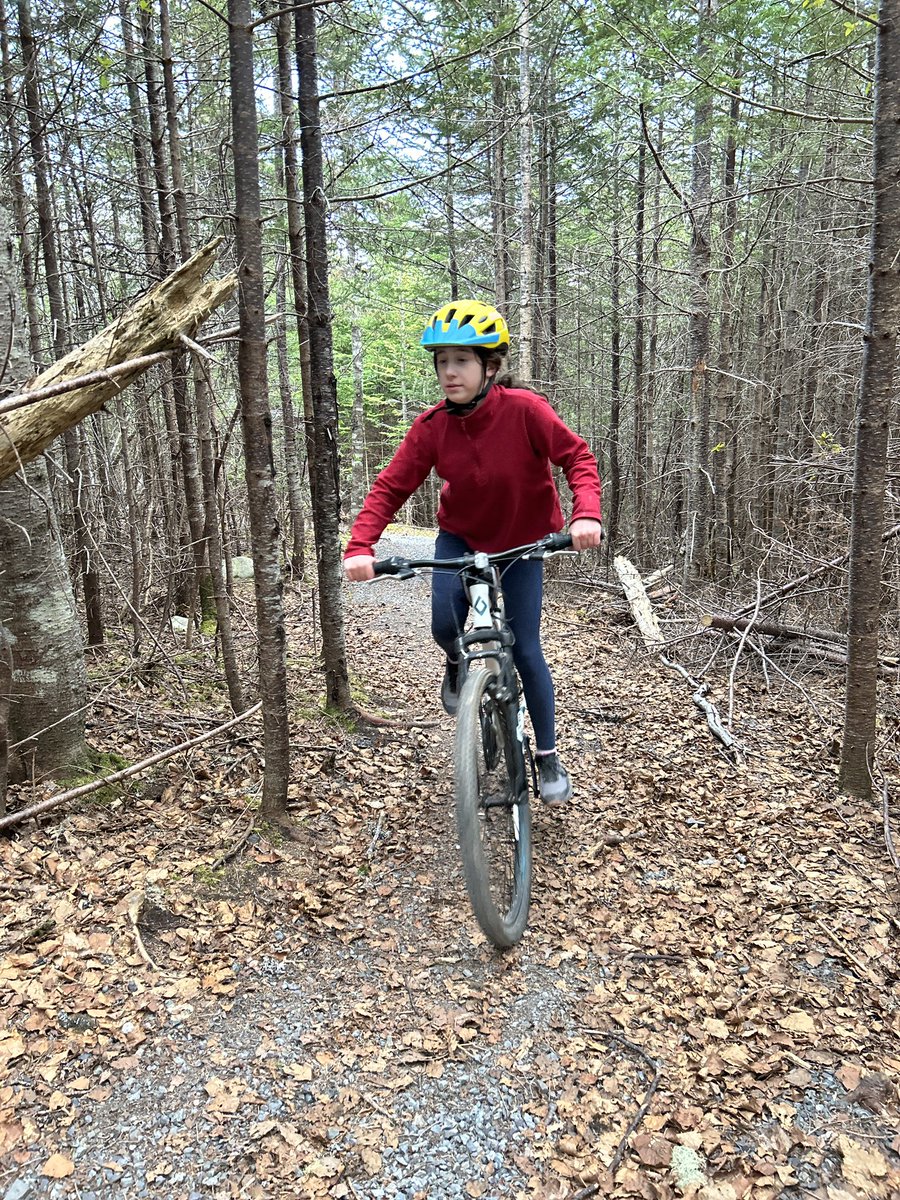 MrChurchillNL's tweet photo. It was another awesome night 4 #cmsrides working on mountain bike skills from the #sprockids skill development program. Our @CMS_Tigers are having so much fun being active and riding with their friends! Thanks @schoolsportsnl for supporting our club! @NLSchoolsCA @SprockidsNL 🚲 https://t.co/OCHQmcue9t