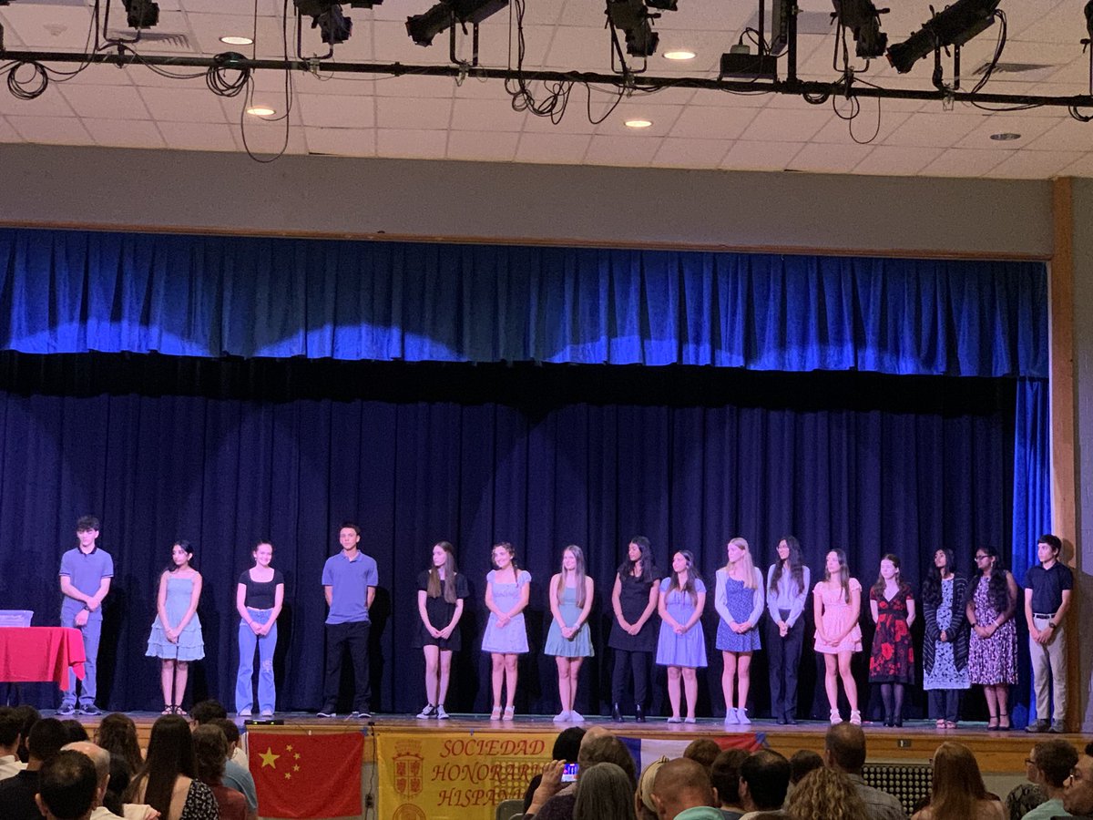 Congratulations to the newly inducted French Honor Society members!