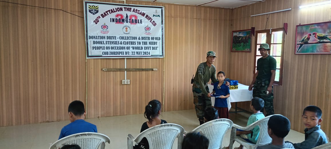 ASSAM RIFLES ORGANISES “DONATION DRIVE' AT MIZORAM #AssamRifles on 22 May 2024, organised a donation drive on the occasion of #WorldEnvironmentDay at Zorinpui, Lawngtlai district, #Mizoram with an aim to enhance the environmental awareness and encourage the locals and students