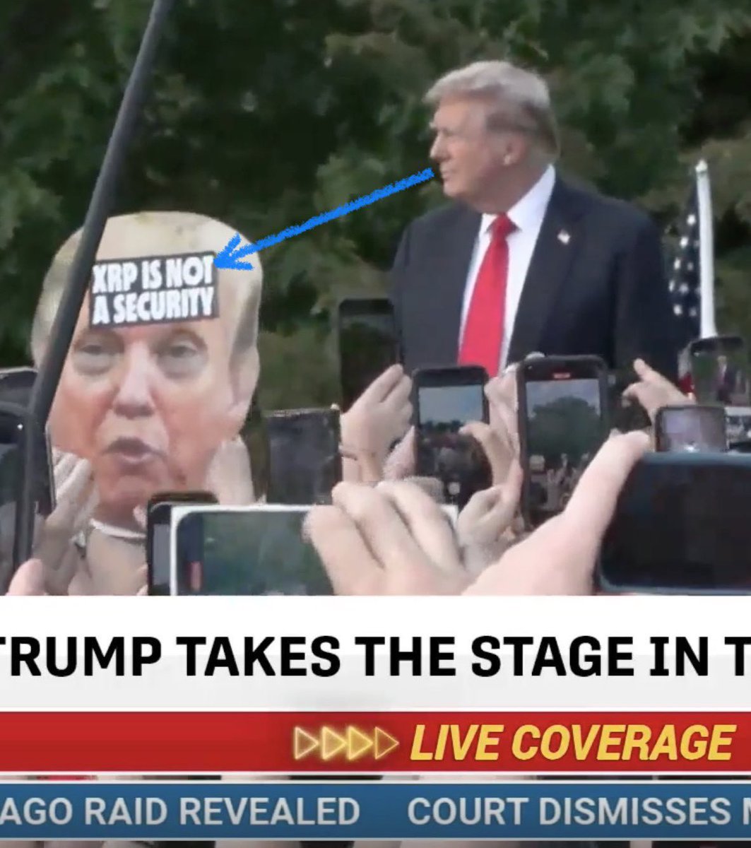 Someone at a Trump-rally had a „#XRP IS NOT A SECURITY“ sign 😄