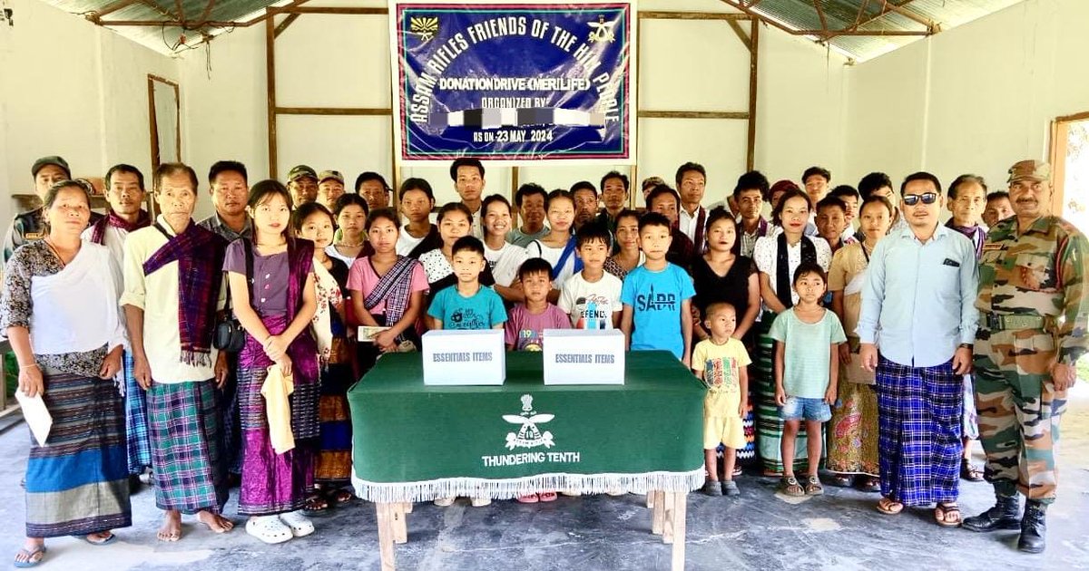 ASSAM RIFLES ENHANCES VILLAGE SUPPORT WITH ESSENTIAL DISTRIBUTIONS IN ARUNACHAL PRADESH #AssamRifles on 23 May 2024, conducted community outreach programs in New Putok and Longvi villages, Changlang District, as part of the government #MeriLiFE' initiative. The events aimed to