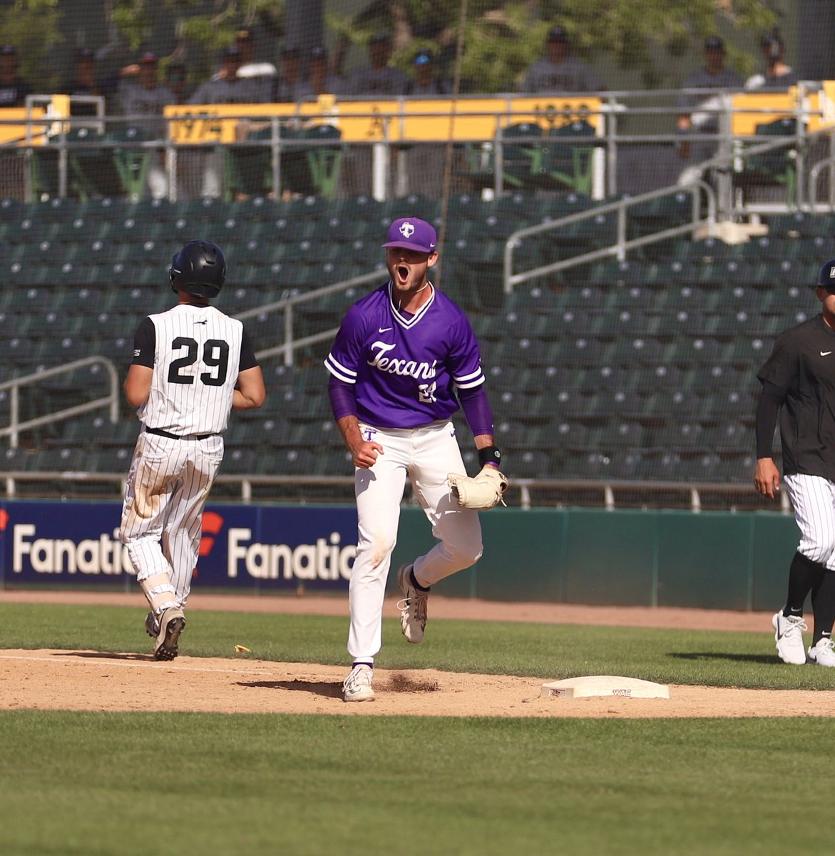 Tarleton State Baseball tweet media