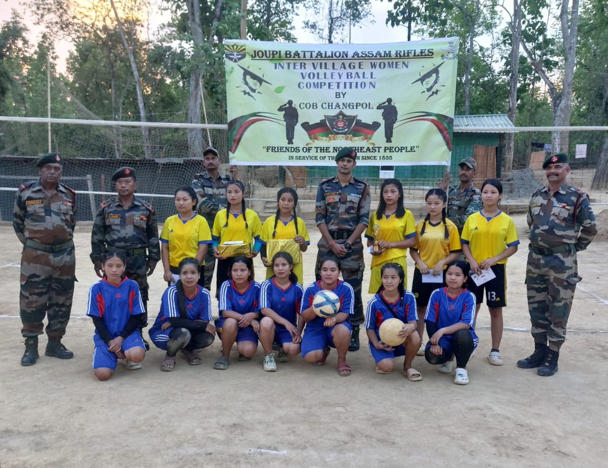 ASSAM RIFLES ORGANISES WOMEN’S INTER-VILLAGE VOLLEYBALL TOURNAMENT AND INTER SCHOOL SPORTS MEET #AssamRifles organised a Womens’ Friendly Inter-Village Volleyball Tournament at Changpol, District Chandel from 21-22 May 2024 and also conducted Inter School Sport Meet at Sehlon
