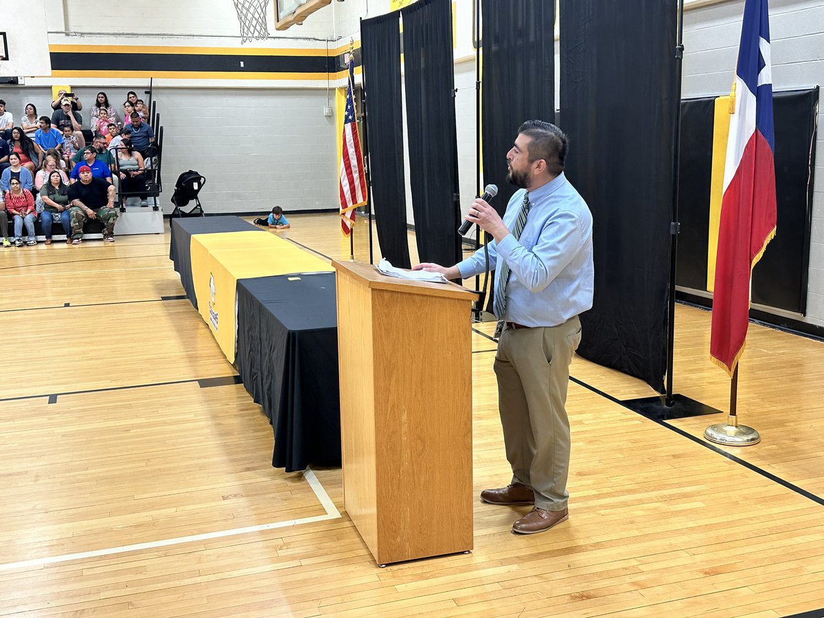 Jones Middle School (@nisdjones) on Twitter photo Congratulations to our 8th graders who were recognized tonight at our 8th grade Awards Ceremony! We wish you the best in your future 🎉 💛🖤 Go Cougars 🖤💛 <a href="/NISDJonesSTEM/">Anson Jones Magnet School</a> Congratulations to our 8th graders who were recognized tonight at our 8th grade Awards Ceremony! We wish you the best in your future 🎉 💛🖤 Go Cougars 🖤💛 <a href="/NISDJonesSTEM/">Anson Jones Magnet School</a>