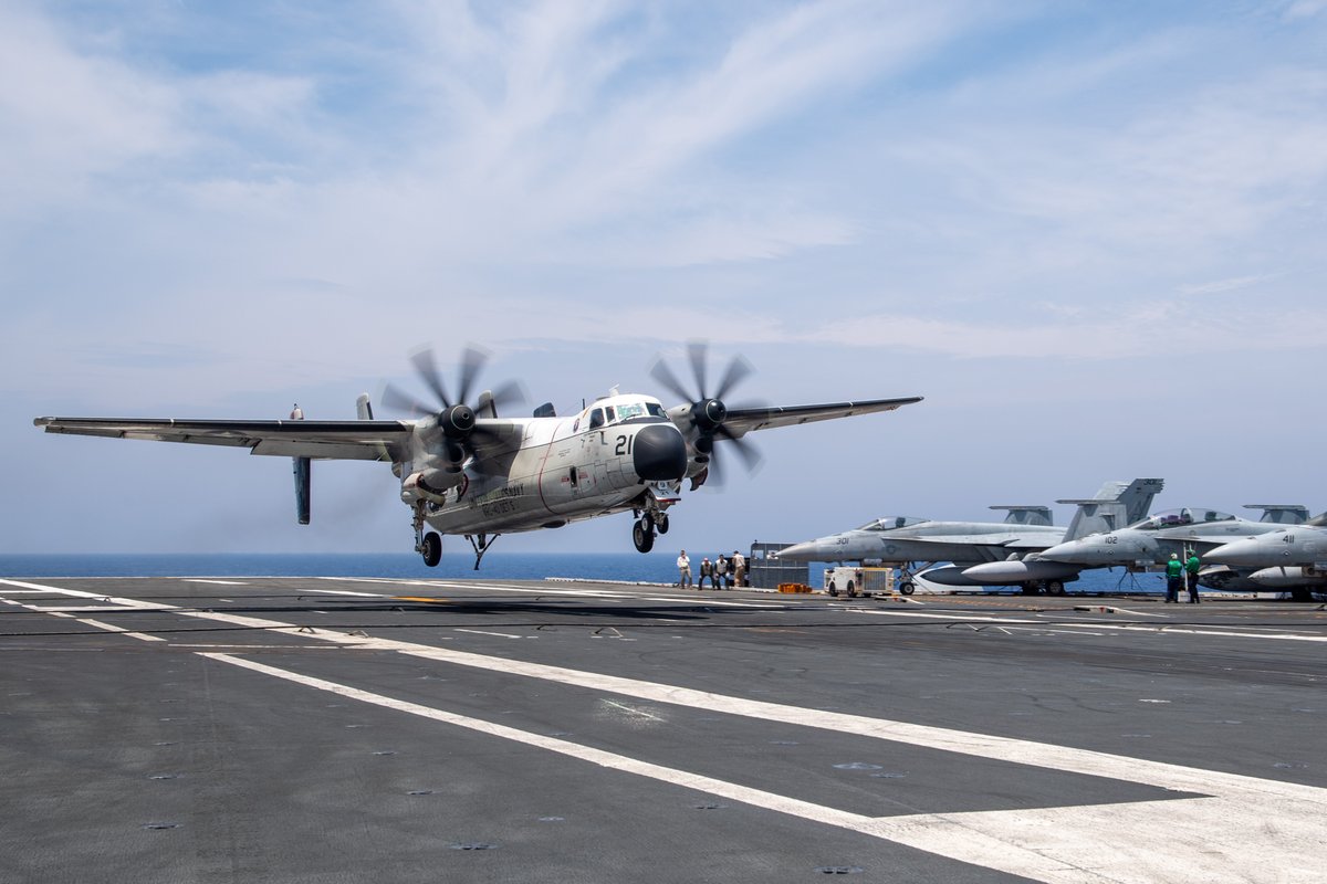 Always a great day for #FlightOps ✈️🚁

USS Ronald Reagan (CVN 76) conducts flight operations in the North Pacific Ocean.

📷 MC2 Keyly Santizo
#FreeAndOpenIndoPacific #US7thFleet