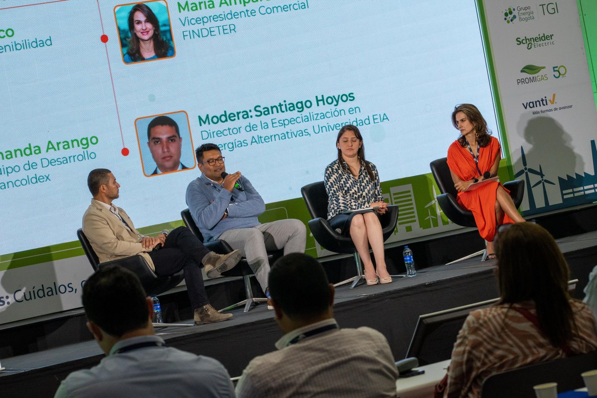Andesco1's tweet image. El primer día del XIII Seminario de Eficiencia Energética terminó con la participación de @Davoco, director de Sostenibilidad del @BBVA_Colombia, María Fernanda Manrique, líder del equipo de Desarrollo Sostenible @Bancoldex y  @MaAmparoArango, vicepresiente Comercial de @Findeter…