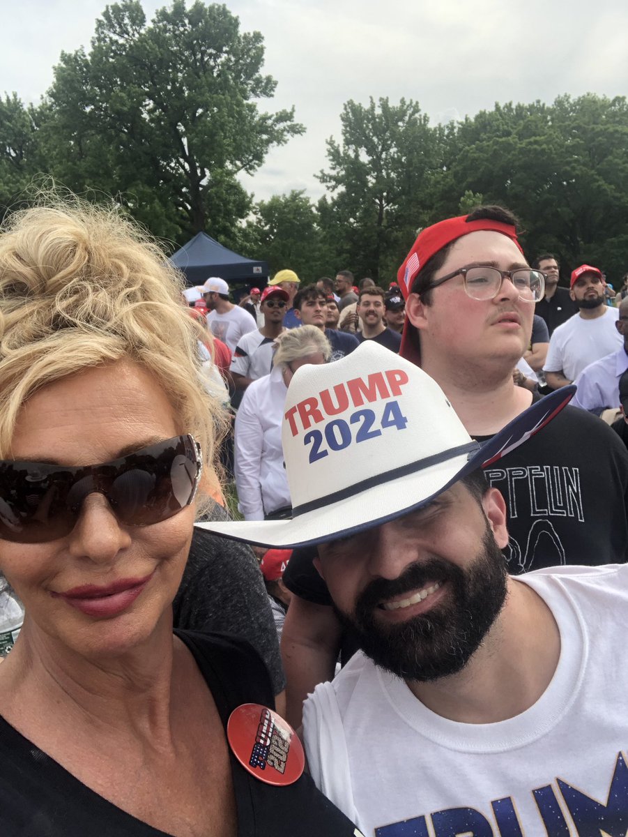 Fun day at the Trump Rally. He was on 🔥 Fire 🔥