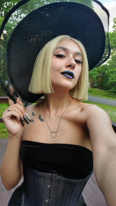 happy birthday to me 🎂🥳 https://t.co/UlhkRT65x4<a href="/tag/exxxotica"class="tags"><span>#exxxotica</span></a><a href="/tag/exxxoticanj"class="tags"><span>#exxxoticanj</span></a>