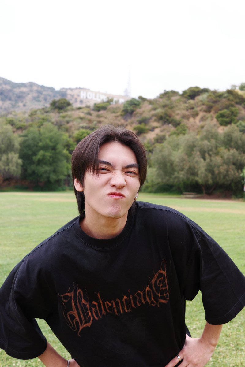 Bossckm_'s tweet photo. Hollywood ⛰️

#Bosschaikamon #ShawtyBoss #BoNoh #คนเท่inUSA https://t.co/Iclp4Fu8YN