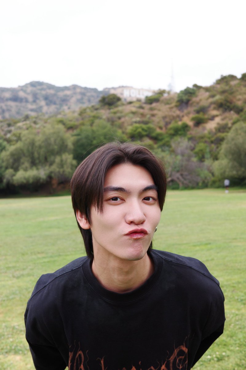 Bossckm_'s tweet photo. Hollywood ⛰️

#Bosschaikamon #ShawtyBoss #BoNoh #คนเท่inUSA https://t.co/Iclp4Fu8YN