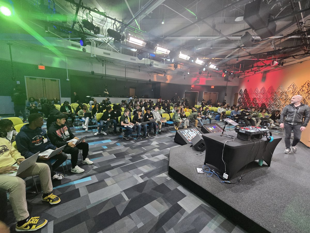 Calling all artist-engineers! Join us for Google’s BreakBeatCode Hackathon on Friday, May 31. The virtual event — designed for students as young as 9 — begins at 10 AM ET, and aims to teach coding skills through beat making &amp; music production. Register ➡️ goo.gle/3wOaLPq