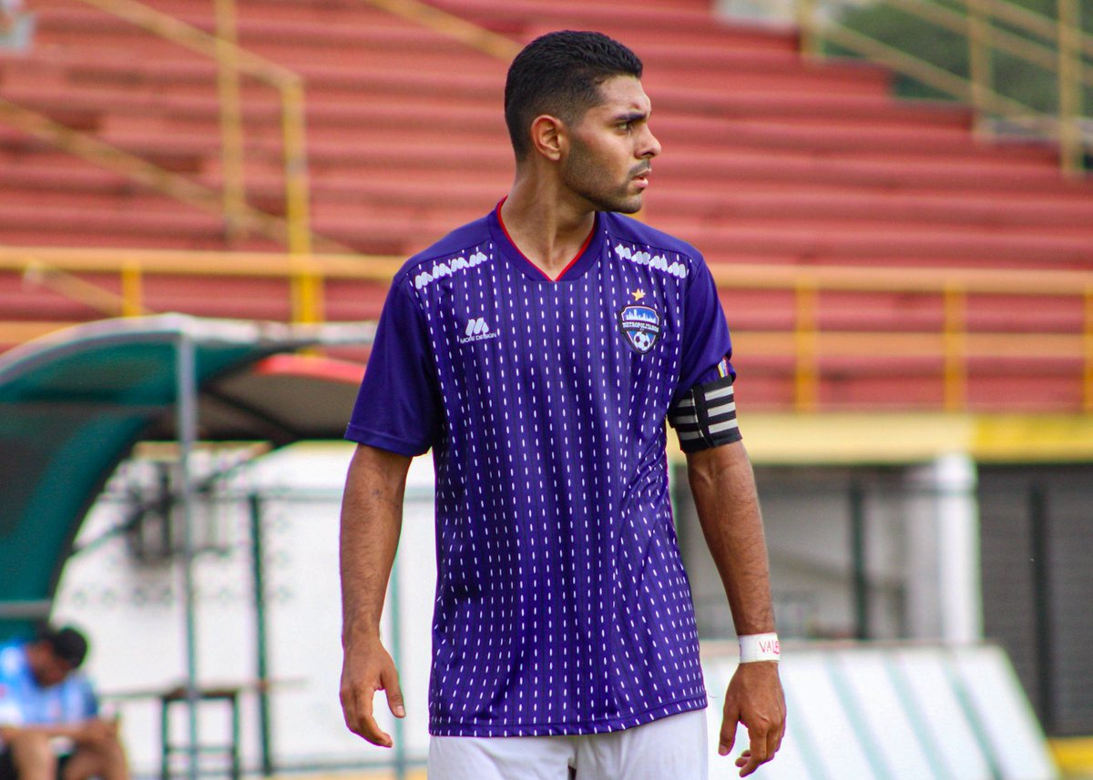 𝑬𝒍 𝒄𝒂𝒑𝒊 𝒆𝒏 𝒖𝒏 𝒎𝒐𝒎𝒆𝒏𝒕𝒐 🔥

•4️⃣ Goles en los últimos 3️⃣ partidos.
•Llegó a 6️⃣ goles en el Torneo Apertura 2024.
•Máximo goleador de nuestra sub-21.

💜 𝘑𝘩𝘦𝘢𝘯𝘧𝘳𝘢𝘯𝘤𝘰 𝘖𝘤𝘩𝘰𝘢.

#SiempreVioleta #ElFuturoDelFUTVE