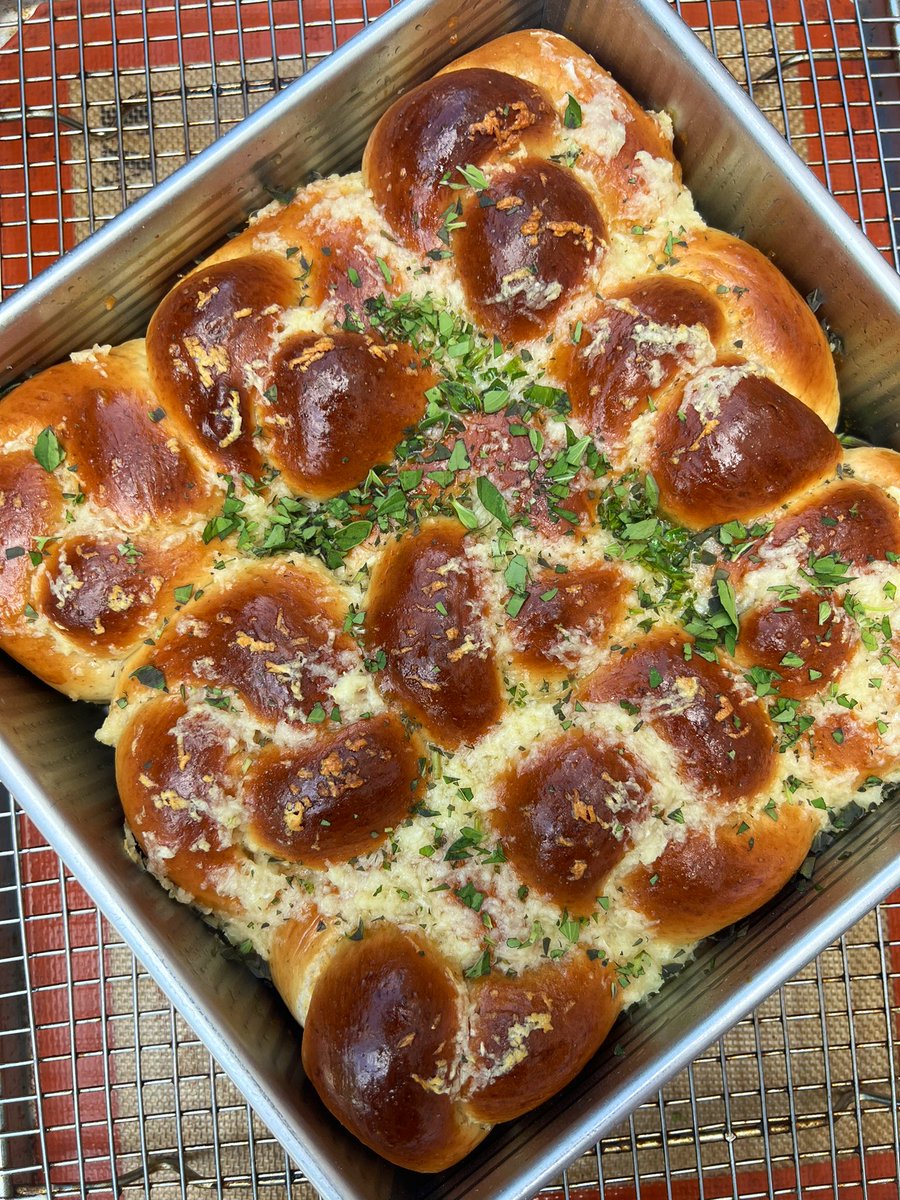 Garlic Knots 🧄.

What would you serve these with?
