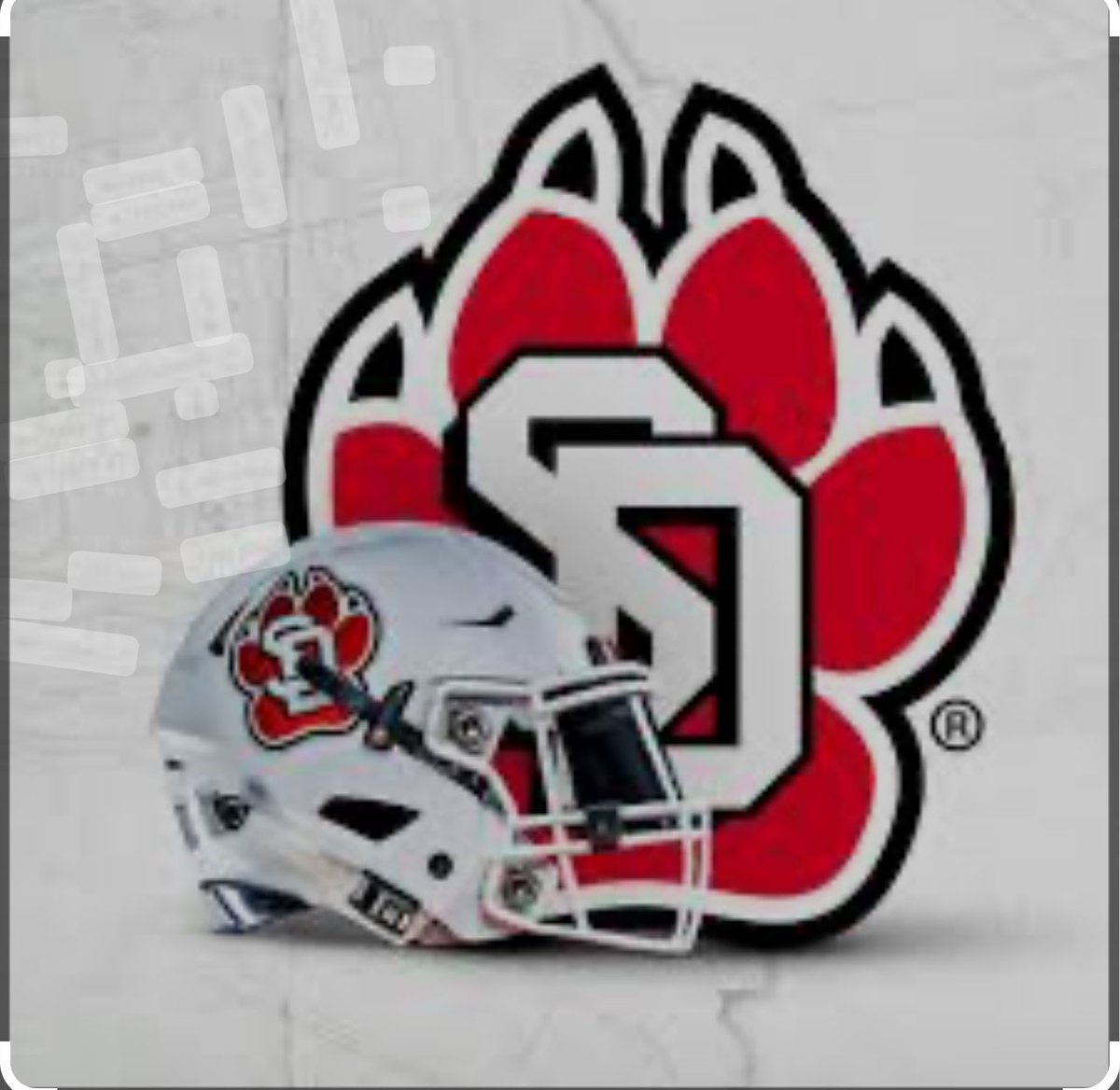 I had a great OV at <a href="/SDCoyotesFB/">South Dakota Football</a> I am grateful for the Offer to play there!!
<a href="/Coach_TMorrison/">Tim Morrison</a> <a href="/Coach_JDavis/">Joshua Davis</a> <a href="/AlphaRecruits15/">Will Snowden</a> <a href="/Penny_1/">Jordan Pendleton</a> <a href="/RossApoWR_EZ/">Ross Apo🇹🇴</a>