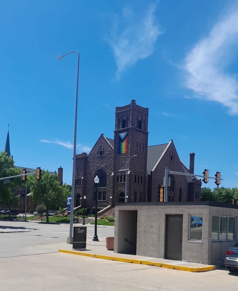 YOOOOO!!!! THIS CHURCH IN MY CITY SUPPORTS LGBTQIA+!!!!