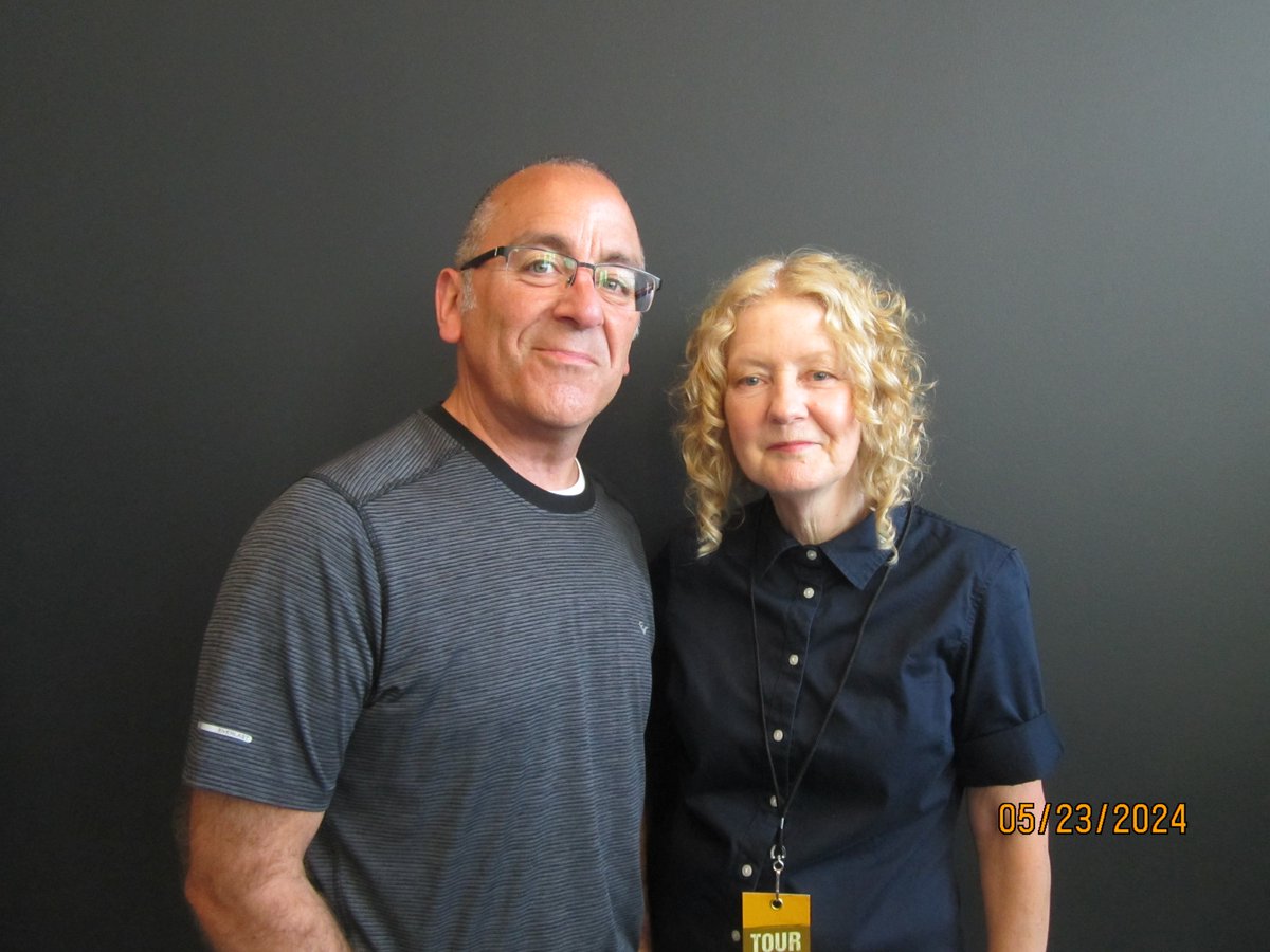 So great to see The Pursuit Of Happiness onstage again tonight!!  <a href="/TPOHBand/">The Pursuit Of Happiness</a>  <a href="/moeTPOH/">Moe Berg</a>