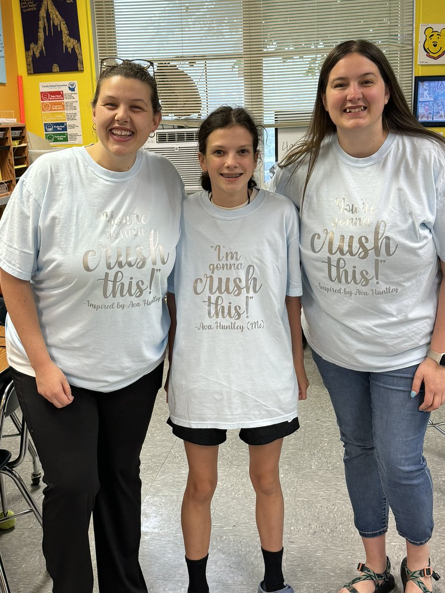 Ms. Lyons tweet media