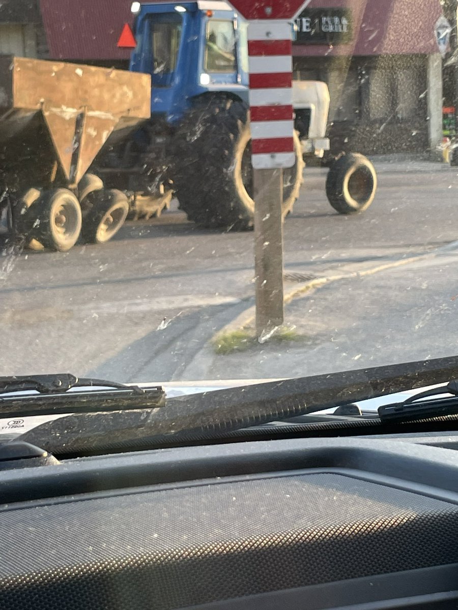 Doug Helm tweet media