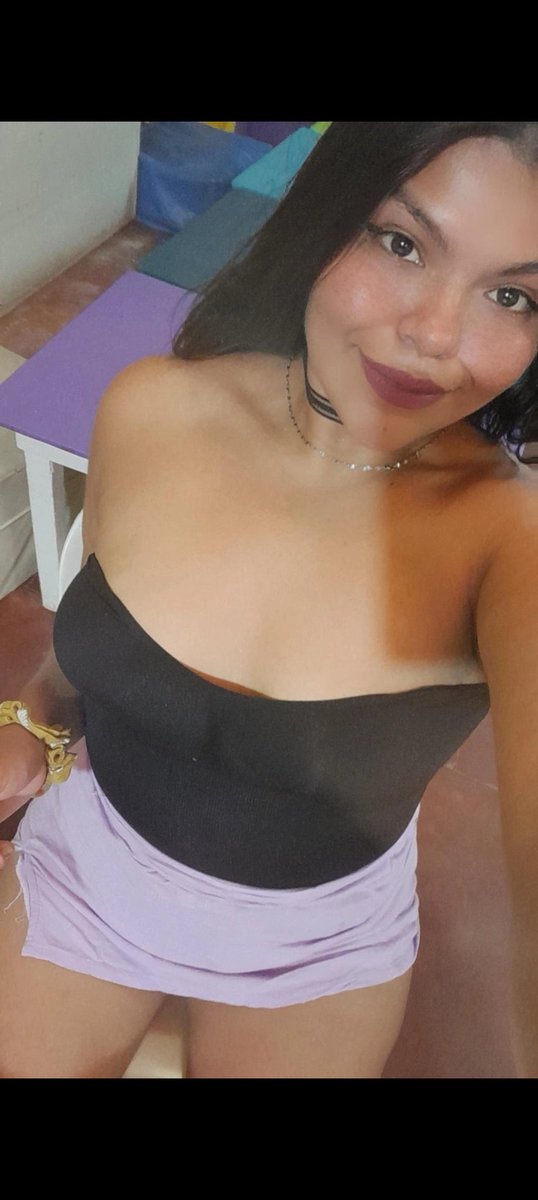 Louacadee's tweet photo. Friday baby 
#viral #sexi #fyp #morochalatina

https://t.co/sPXrLdYPKi https://t.co/70abolbcCg