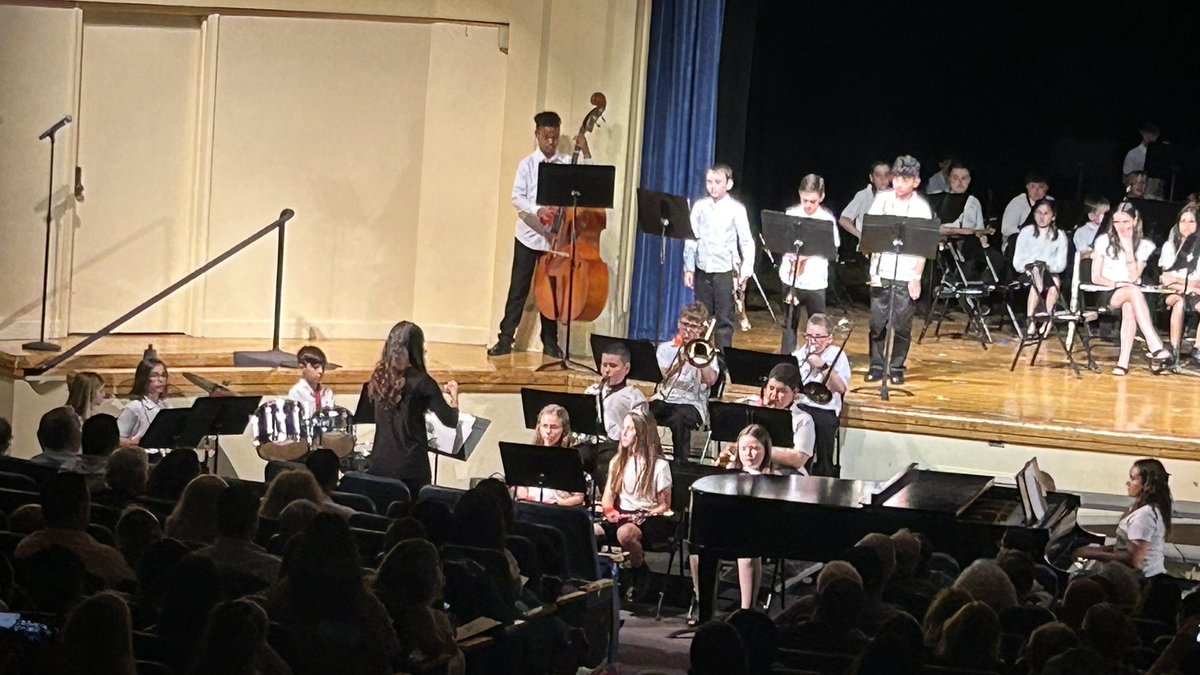 Congratulations to @o_school8 on great performances this evening!! @MsT_Orchestra <a href="/walkermusic3/">Mary Walker</a> <a href="/oceansideband38/">Oceanside School #3 & #8</a> <a href="/oceansidesupt/">Dr. Phyllis Harrington</a> <a href="/DianeProvvido/">Diane Provvido</a> <a href="/OSchoolsPR/">Oceanside School District #OSD_NY</a>