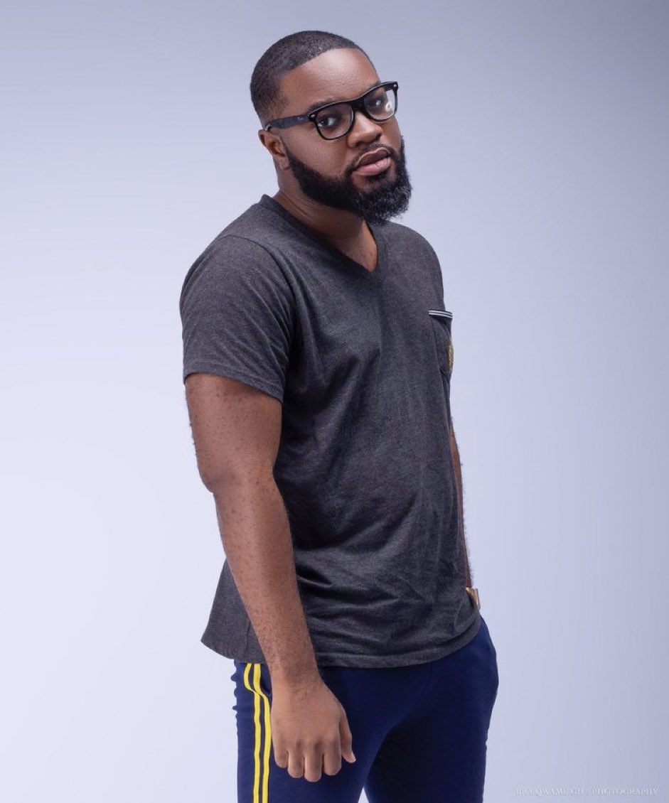 benopaonyx1's tweet photo. Fortune Dane produced Confetti and Brag on Sarkodie’s Championship project
You can feel the crazy chemistry between them 🦅🐐 https://t.co/J90ElQN96J
