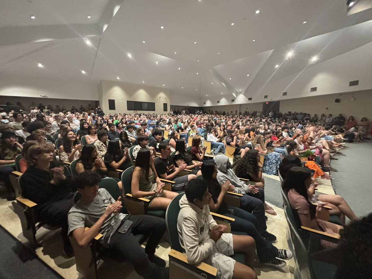 ColtHistory's tweet image. What a great crowd for Covington MSFAA! The kids loved the slideshow of all their photos, loved all the awards they received, and loved all the family and family friends that came to see them! Proud Colts teacher here! #austinISD #aisdproud #CMS_aisd #hanksellent