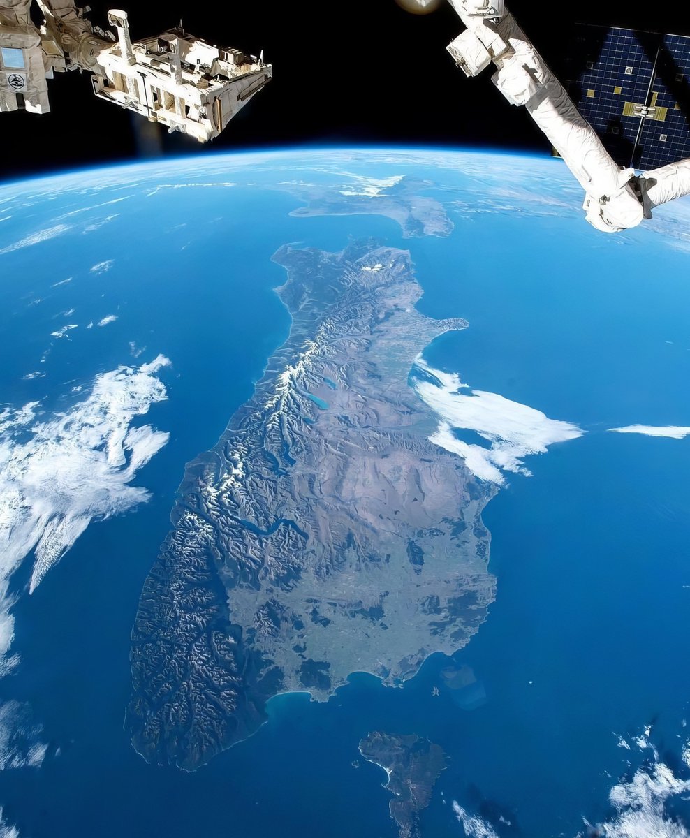 New Zealand from the ISS 🛰️