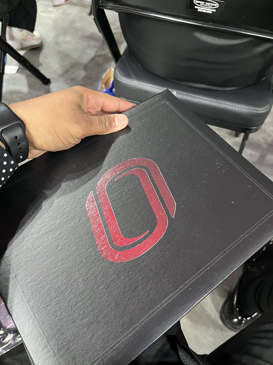 Ronald Dregan tweet media