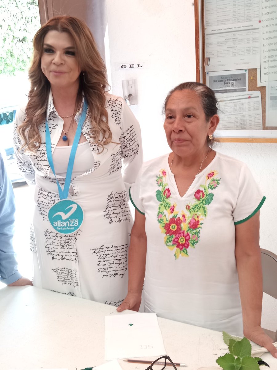 Angeles Hermosillo, candidata a la Presidencia Mpal de SLP,
Ejemplo de trabajo y con una campaña de no agresión.
Pronto habrá debate y lo va a ganar.