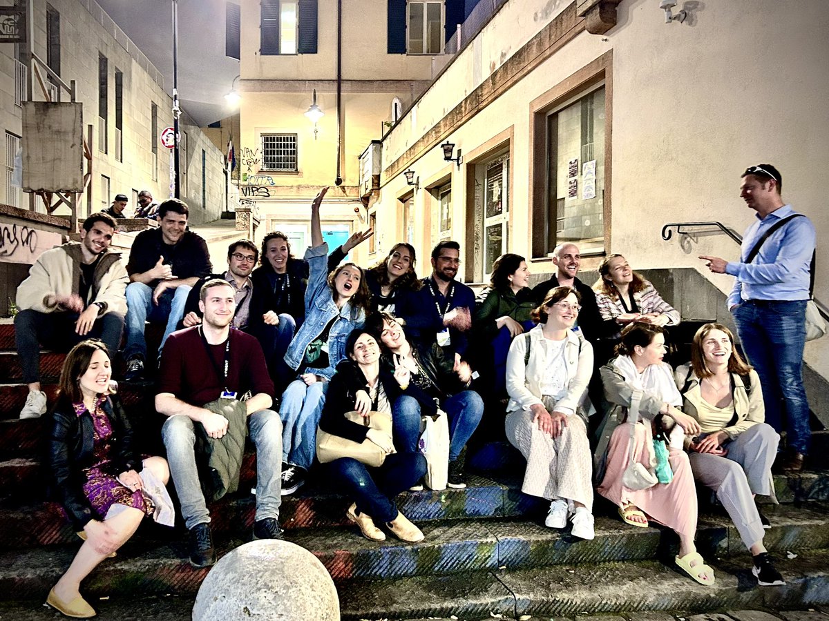 Work hard play hard! after a long day at the #EMBOmicroglia24 Wonderful crowd, excellent #science in #genoa!! our #microglia can’t be happier! @SierraLabAch @Glo_Col @KatiaMonsorno @AnneCompagnion @PierrehuguesH @lucybrg13 @GregoireBena & co.