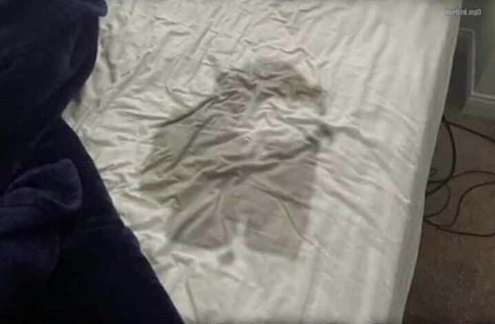 Kola_irl's tweet image. 4 Day Cloud sober

Now that I’m off Cloud I feel so much better. I sweat so much last night cuz of withdrawal (Lol that’s my bed in the pic below Lol) but yea no more Cloud for me. If anyone is going thru Cloud withdrawal don’t hesitate to reach out

#CloudHelpLine
#BanCloudDaily