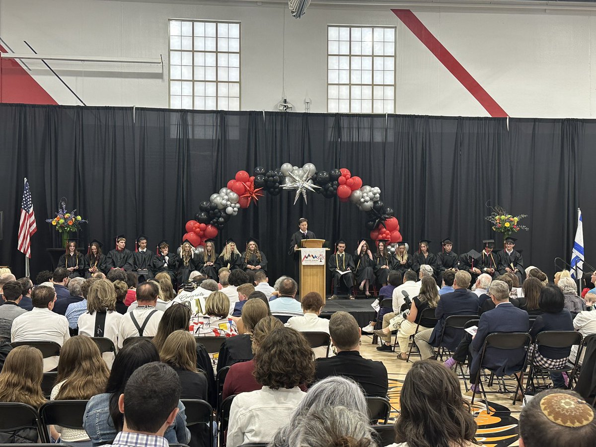 DJDSahalzel's tweet photo. Mazel Tov to the @denverjds class of 2024! We are so proud of you! https://t.co/D8KkENYWnC